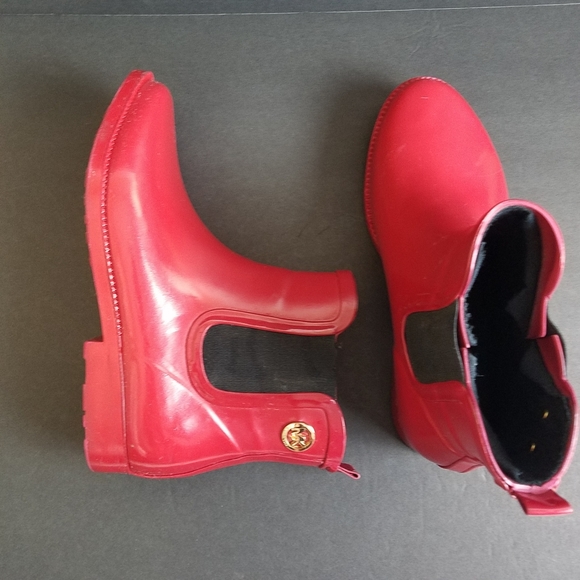 MICHAEL KORS MK CHARM RAIN BOOTIES - Picture 1 of 8